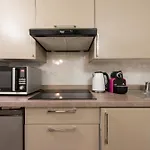 1-Br Apartment In Cannes City Center Le Suquet